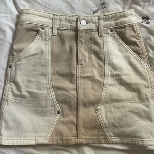 Dual tone denim skirt!